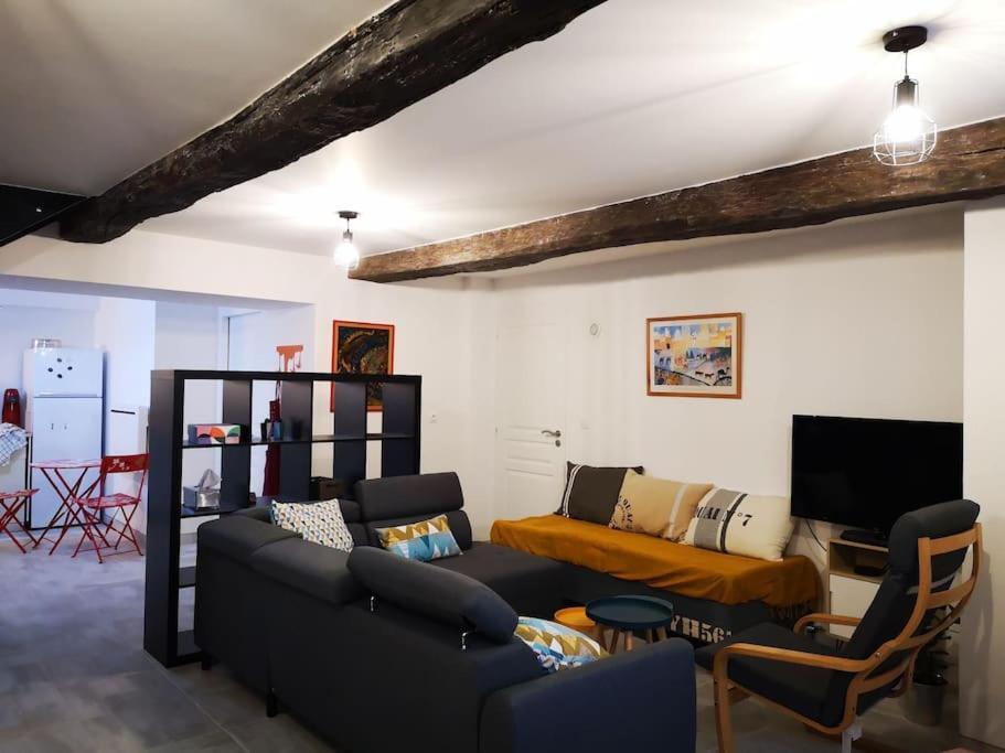 Maison De Ville Pres Du Port Bourg-sur-Gironde 外观 照片
